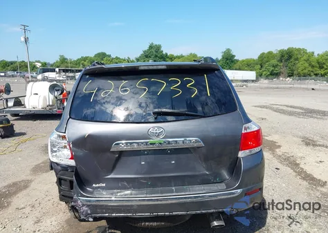 2013 Toyota Highlander Limited V6 z USA, uszkodzony, nr VIN 5TDDK3EH5DS185998